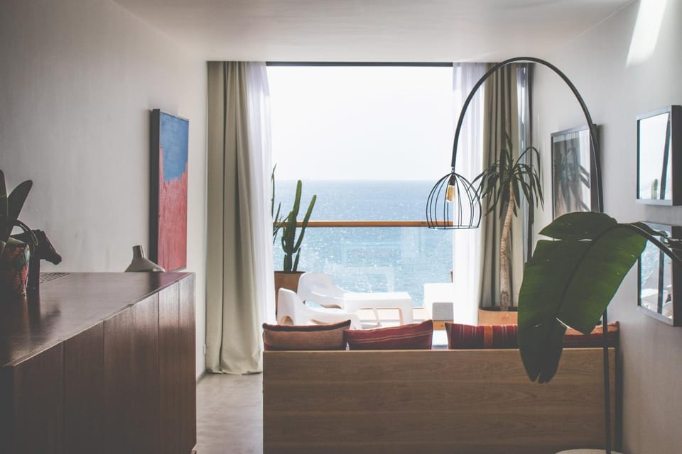 Balcony/Terrace, Living room, Seating area, Sea view