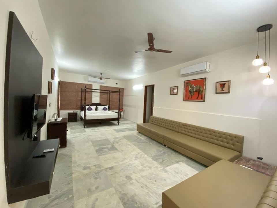 Casa Blanca - A Boutique Resort Hotel in Gujarat