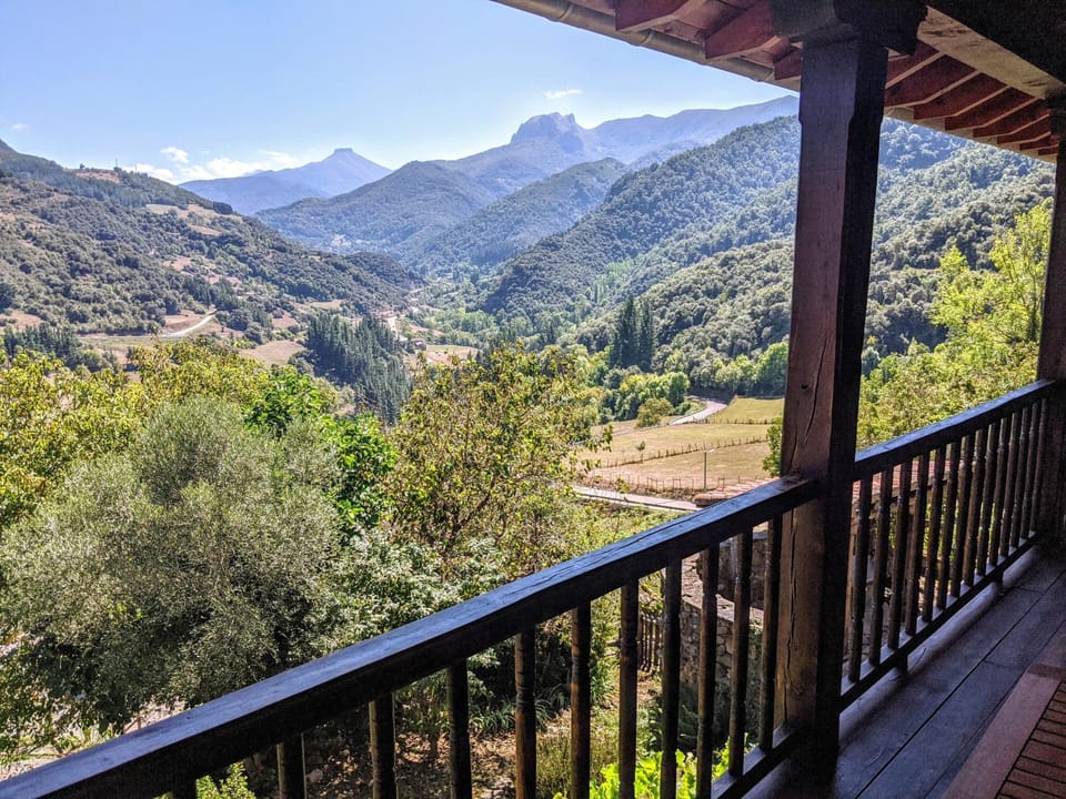 Balcony/Terrace, Hiking, Cycling, Garden view, Mountain view