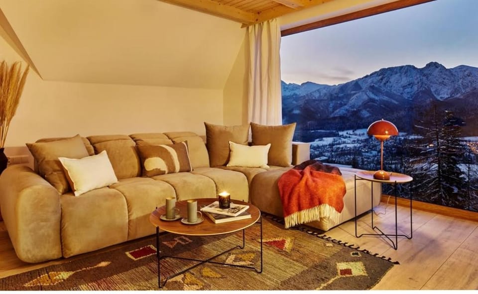 Osada Gubałówka na Polanie Pająkówka & SPA Apartment in Zakopane