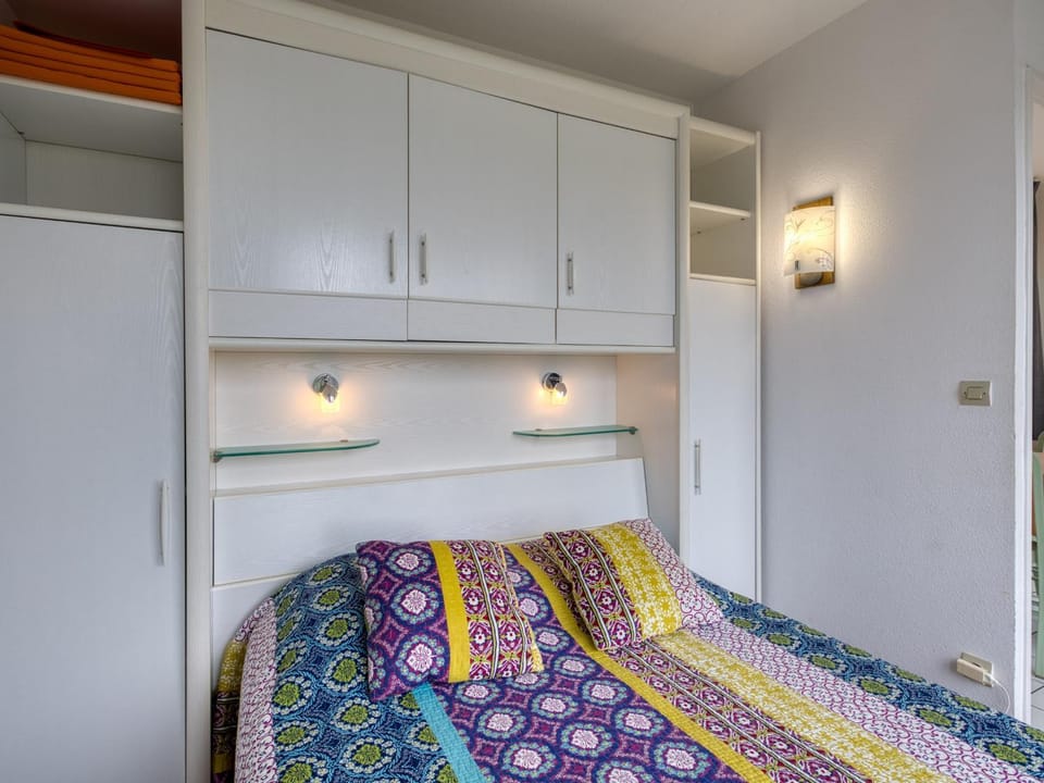 Châtelaillon-Plage : T2 panoramique sur la mer pour 2 avec piscine - FR-1-258-185 Apartment in Nouvelle-Aquitaine