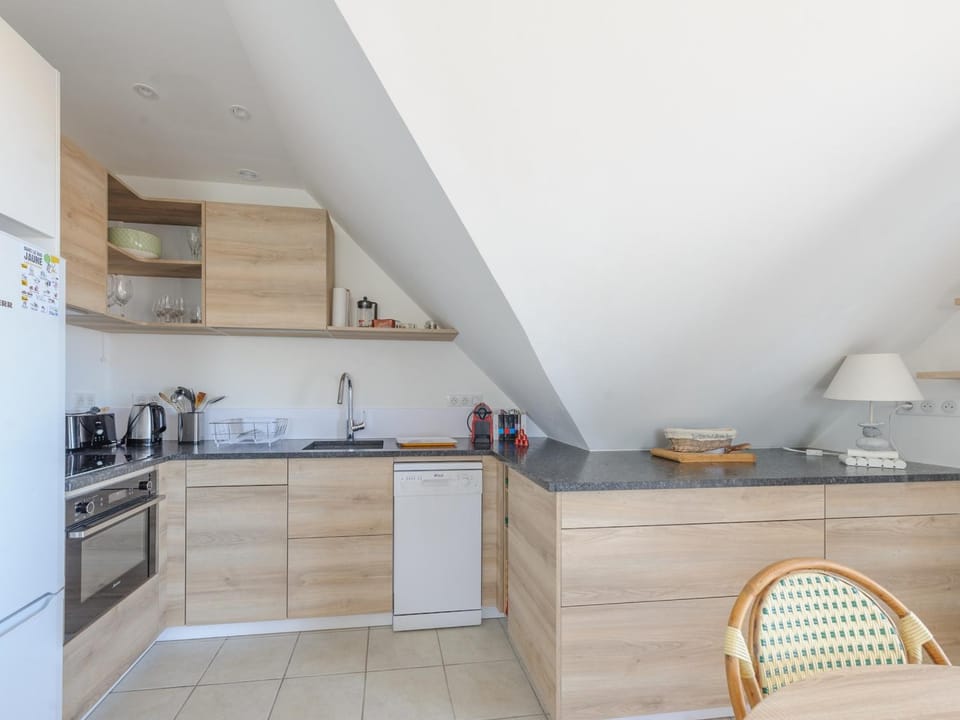 Appartement T2 en Front de Mer avec Balcon, Wifi et Parking - Châtelaillon-Plage - FR-1-258-188 Apartment in Nouvelle-Aquitaine