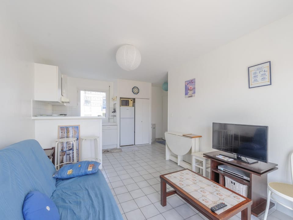 Appartement T2 à 50m de la Plage, Balcon, Wifi, Tout Confort, 4 Pers, Châtelaillon-Plage - FR-1-258-189 Apartment in Nouvelle-Aquitaine