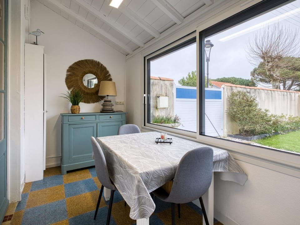 Maison familiale à 100m de la plage avec jardin clos et parking, pour 6 personnes - FR-1-258-190 House in Nouvelle-Aquitaine