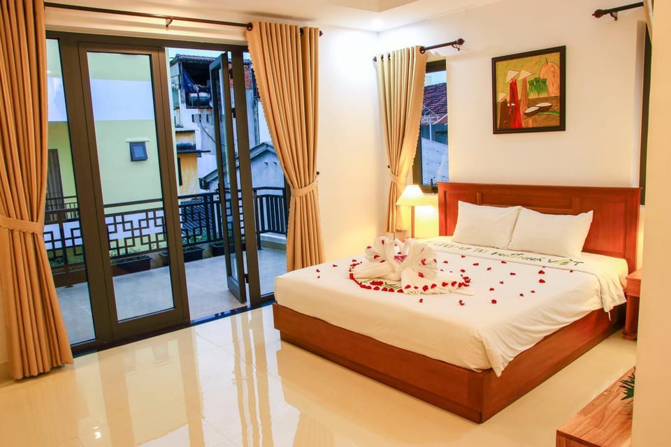 Bed, Balcony/Terrace, Bedroom, Garden view