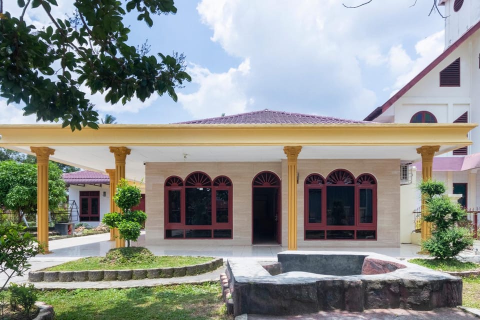 Property building, Facade/entrance