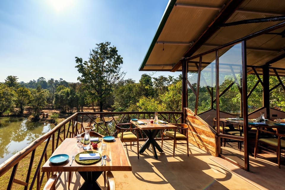 Restaurant/places to eat, Restaurant/places to eat