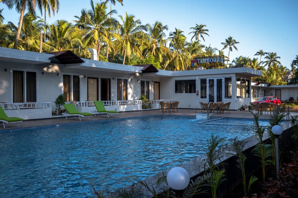 Pool view, Swimming pool