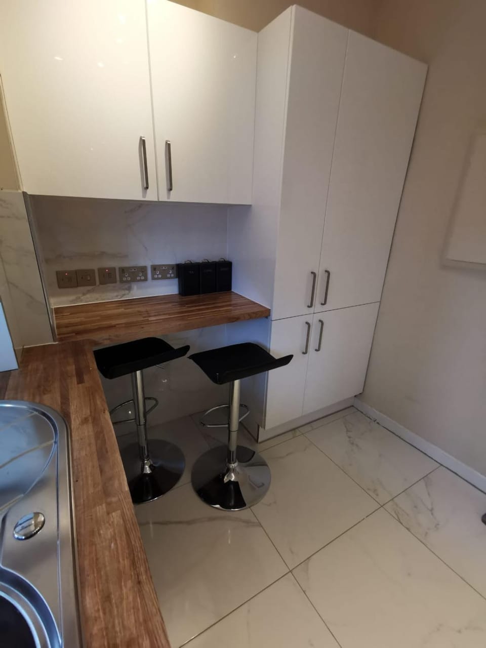 Kitchen or kitchenette, Communal kitchen, stove