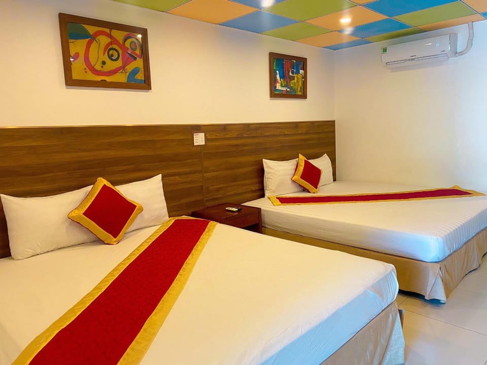 Khách sạn Vườn Cau & Khu vui chơi giải trí SaLa Hotel in Cambodia