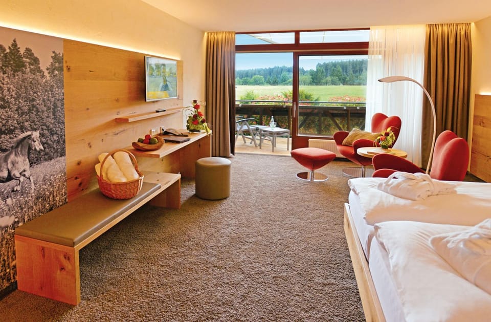Day, Seating area, Garden view