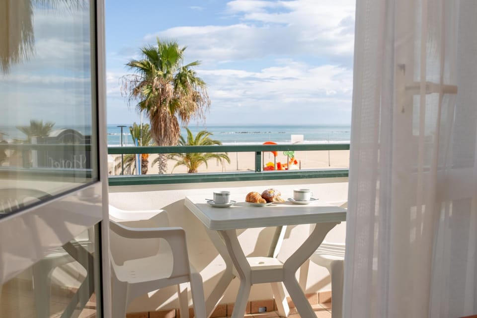View (from property/room), Balcony/Terrace, Beach, Sea view