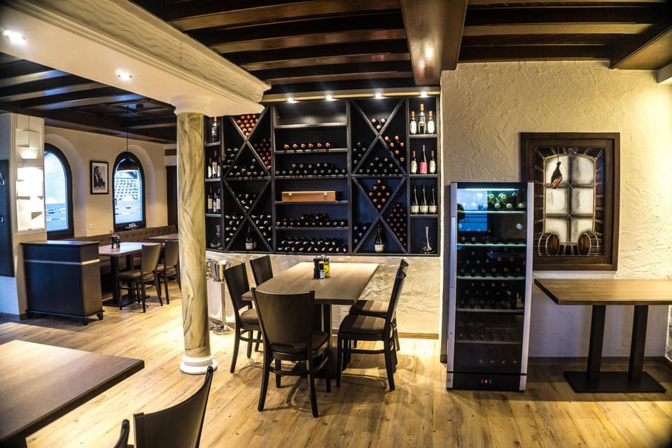 Restaurant/places to eat