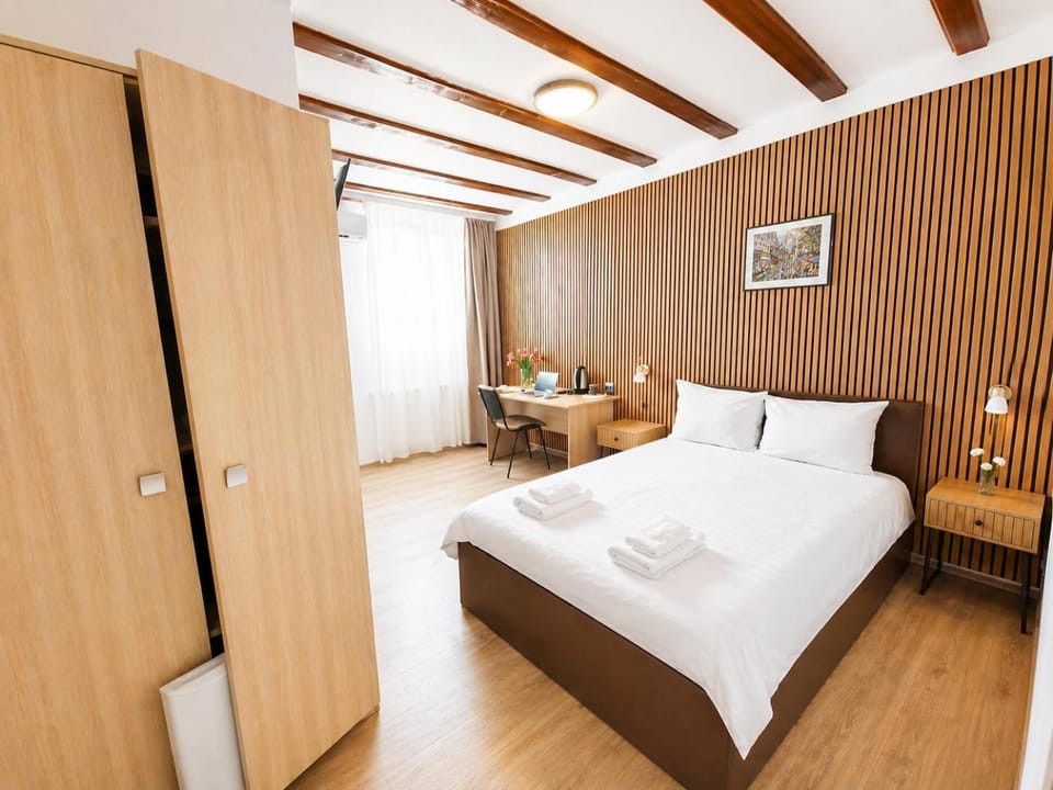 Bed, Photo of the whole room, Bedroom, wardrobe