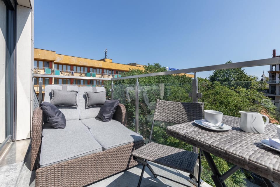 Balcony/Terrace, Balcony/Terrace