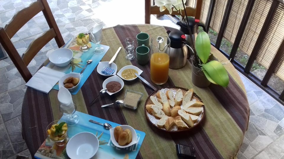 Breakfast, Continental breakfast
