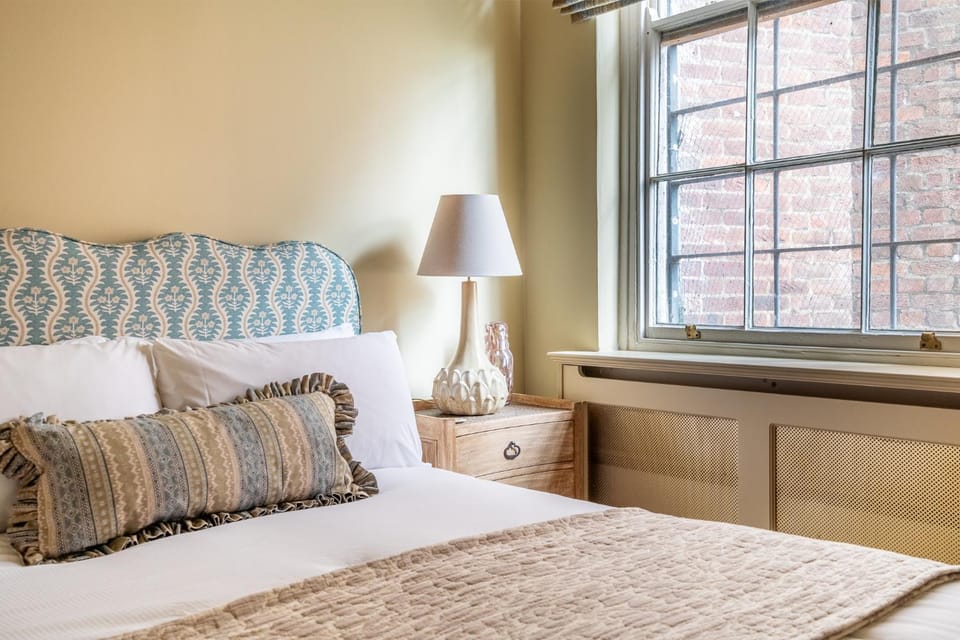 Bed, Decorative detail