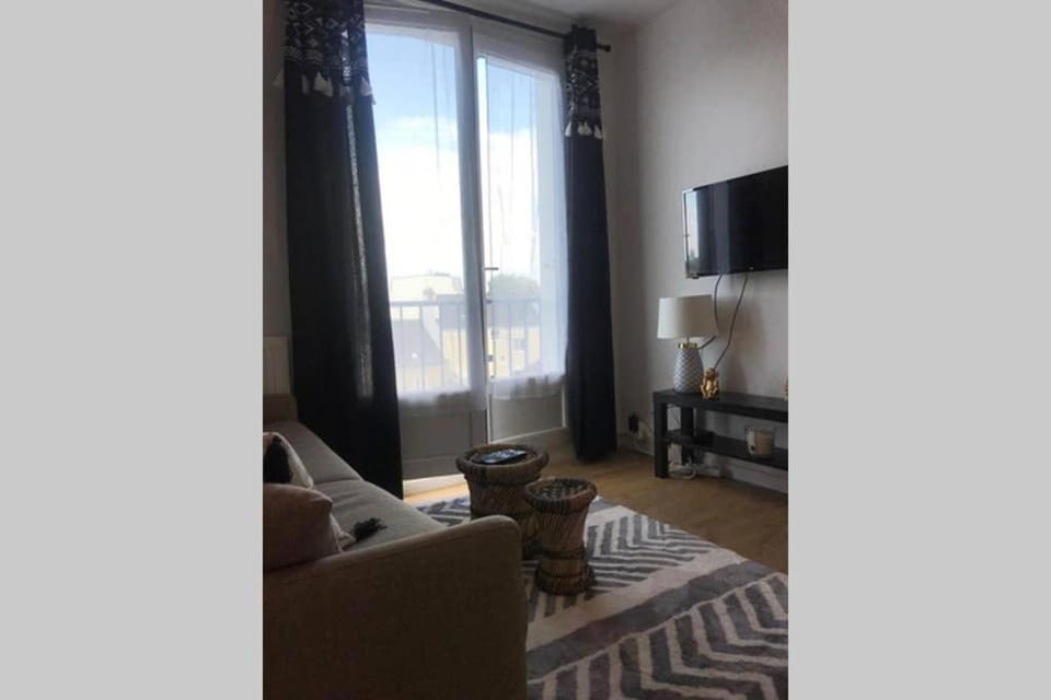 Le Convivial Ethnique-Pont Rousseau studio T1bis Apartment in Rezé
