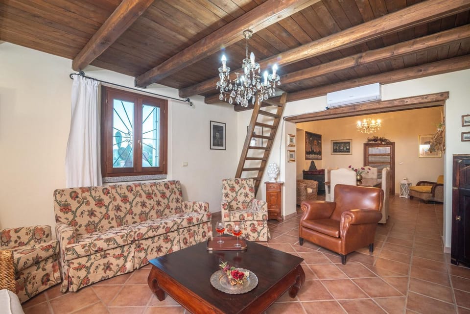 Property building, Living room