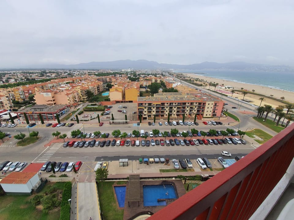 APARTAMENTO ALBATROS BEACH-3 Apartment in Alt Empordà