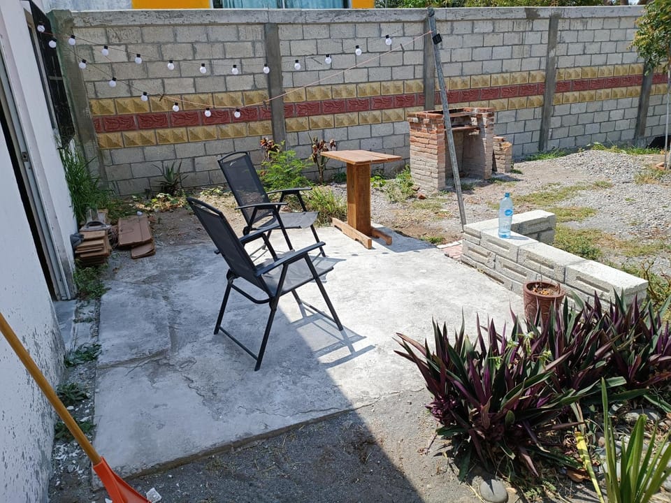 Patio, BBQ facilities