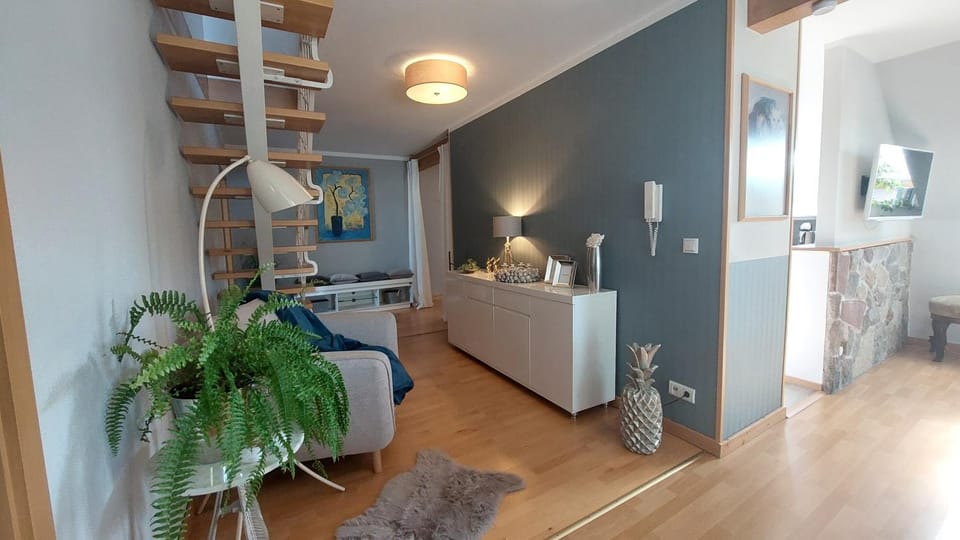 Ferienwohnung zur Himmelsscheibe new Art Apartment in Thuringia, Germany