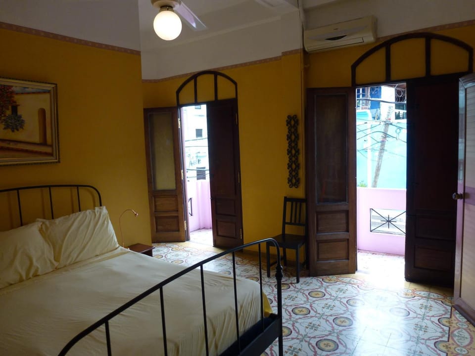 Bed, Balcony/Terrace, Bedroom