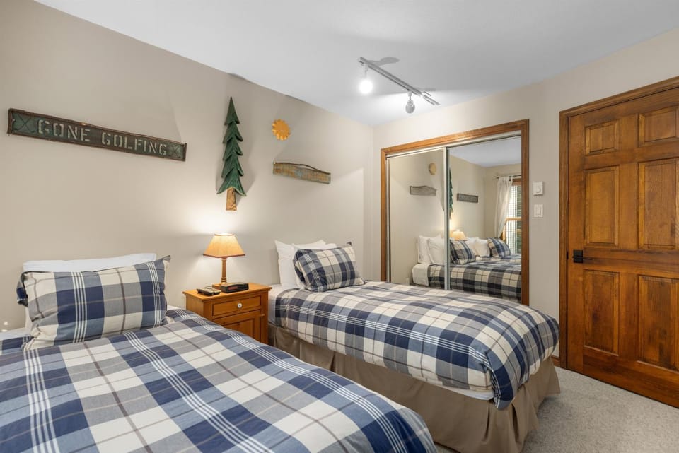 Blackcomb Greens by Whistler Premier Apartment in Whistler