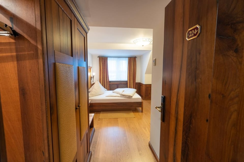 Hotel Hirsch Hotel in Neu-Ulm