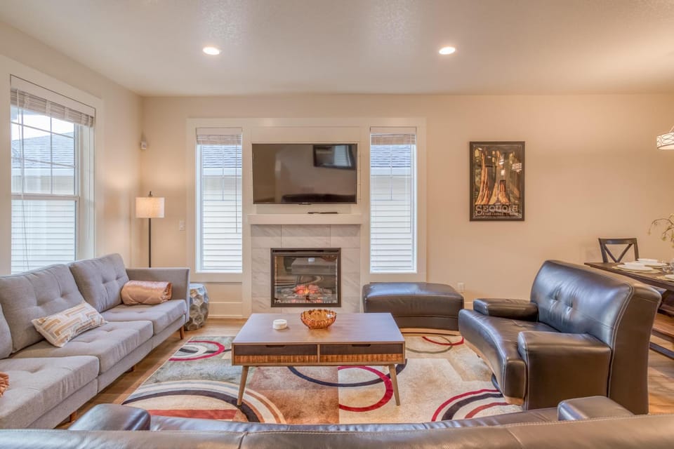 Oceans Treasure - Meredith Lodging House in Netarts