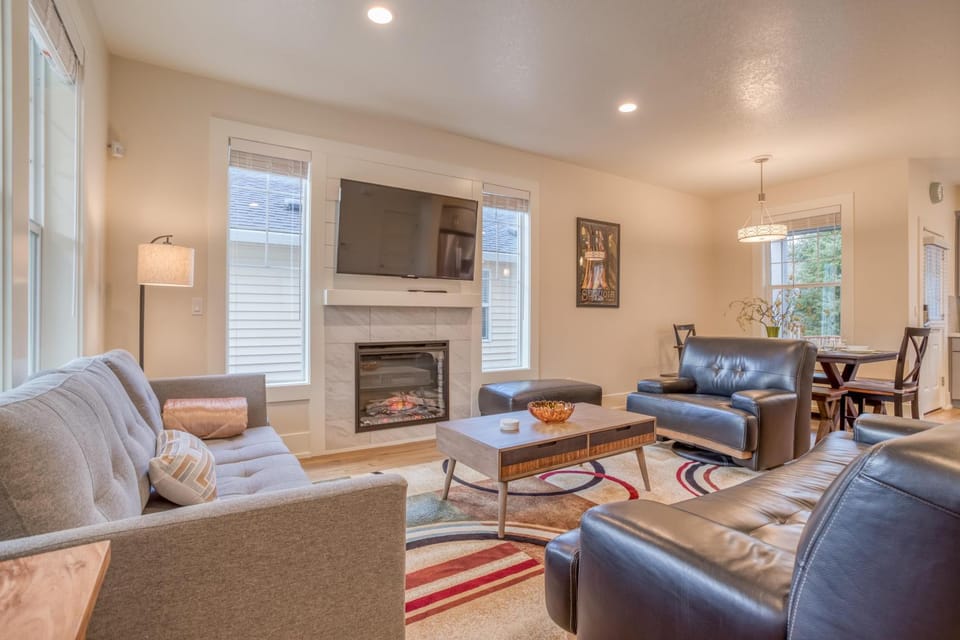 Oceans Treasure - Meredith Lodging House in Netarts