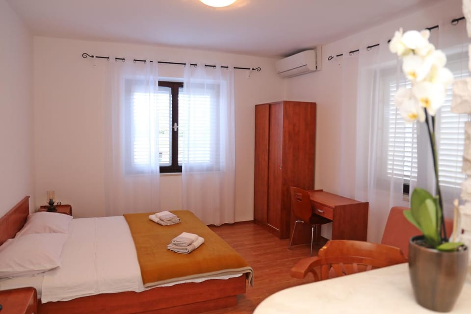 Pansion Marinka-Bire Rooms Bed and Breakfast in Dubrovnik-Neretva County