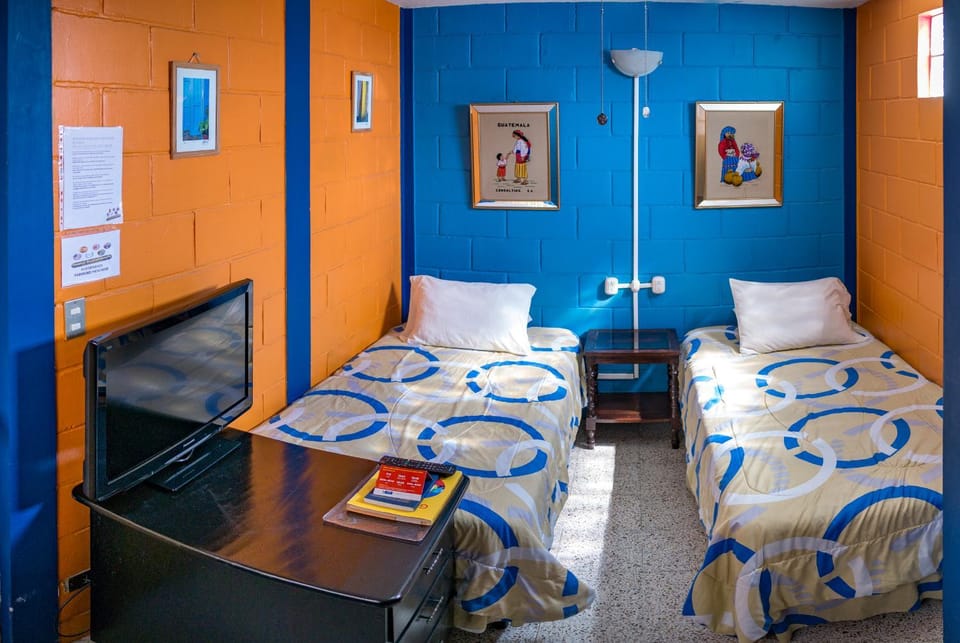 Photo of the whole room, Bedroom