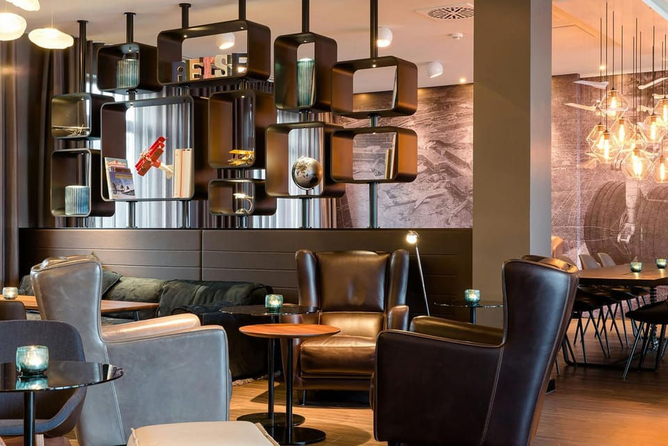 Lounge or bar