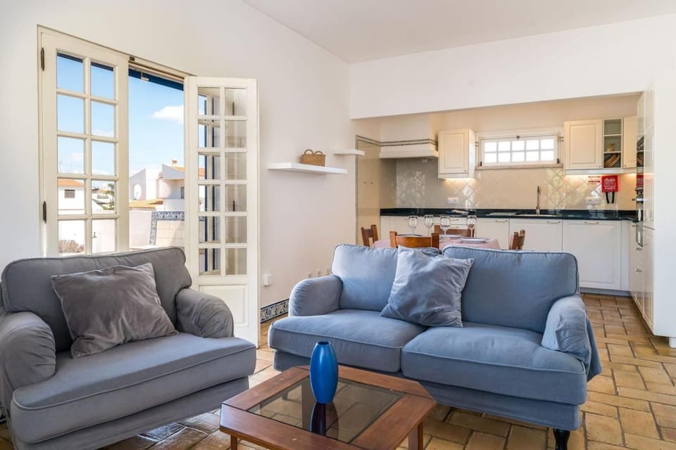 Apartment Castelinho - Pool - Beach - Free Wifi - Air Con Apartment in Guia