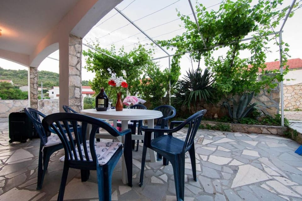 Silver Beach Apartments Vis Apartment in Split-Dalmatia County