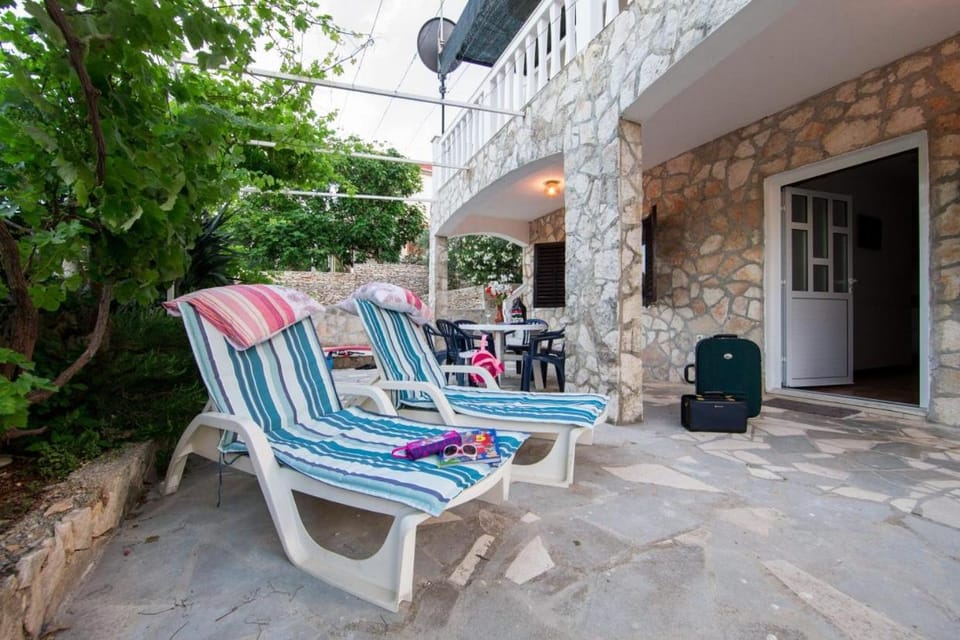 Silver Beach Apartments Vis Apartment in Split-Dalmatia County