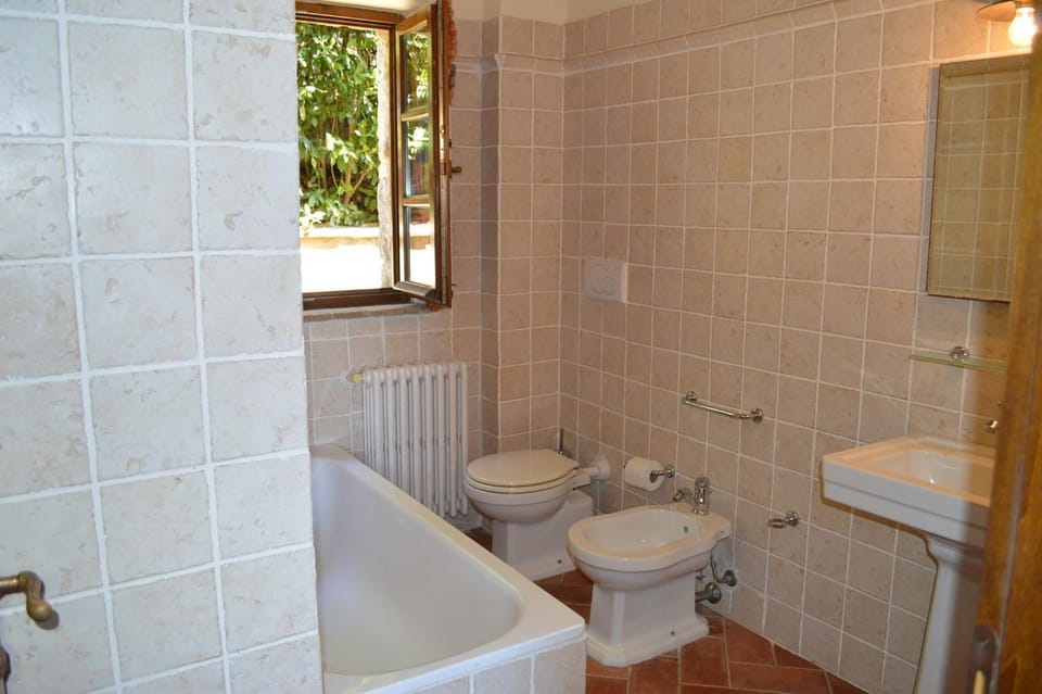 Toilet, Bathroom