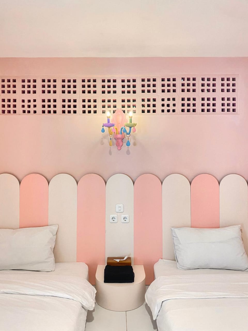Bedroom, children, young children, older children, Family