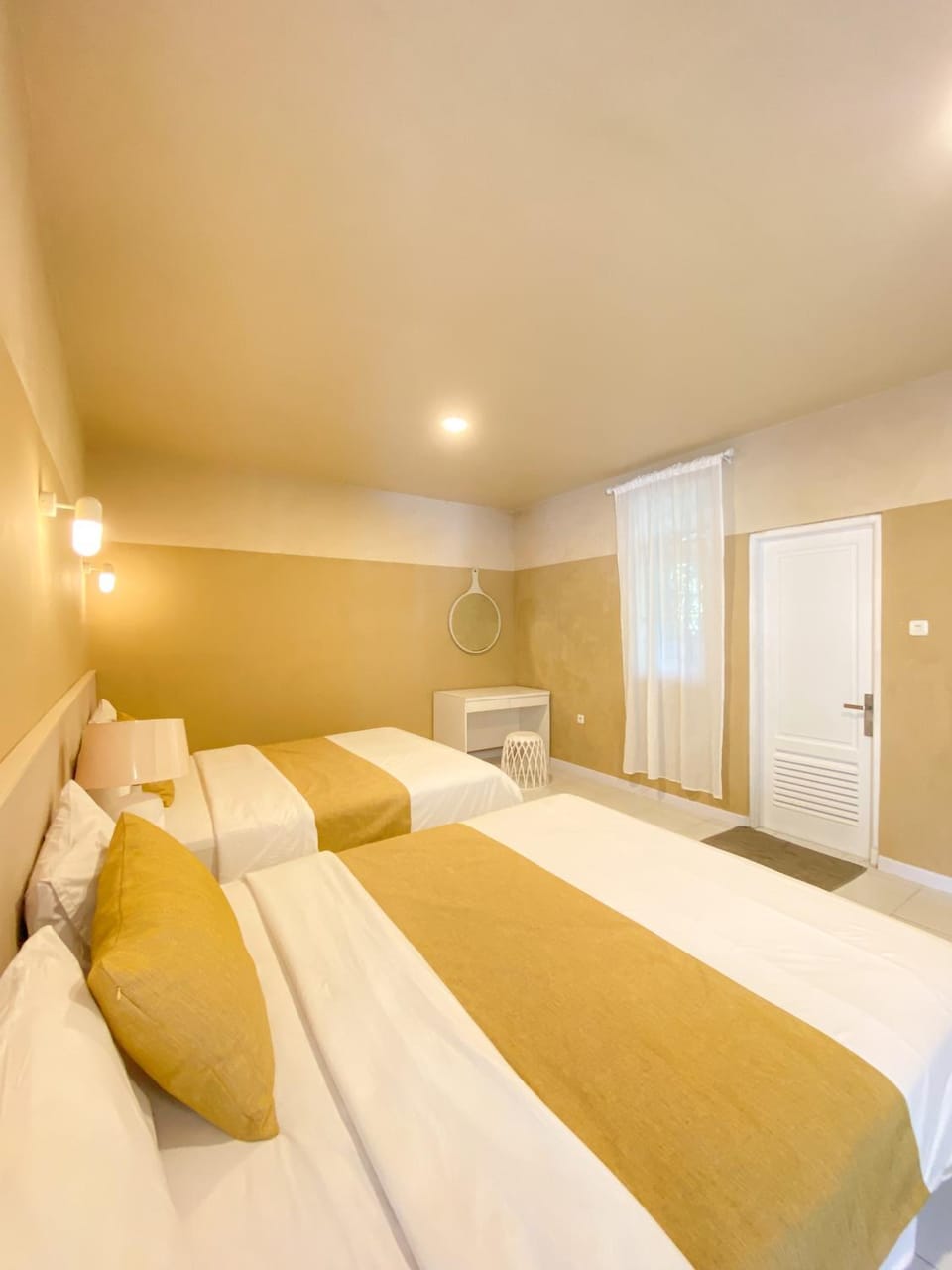 Photo of the whole room, Bedroom, Family, furniture