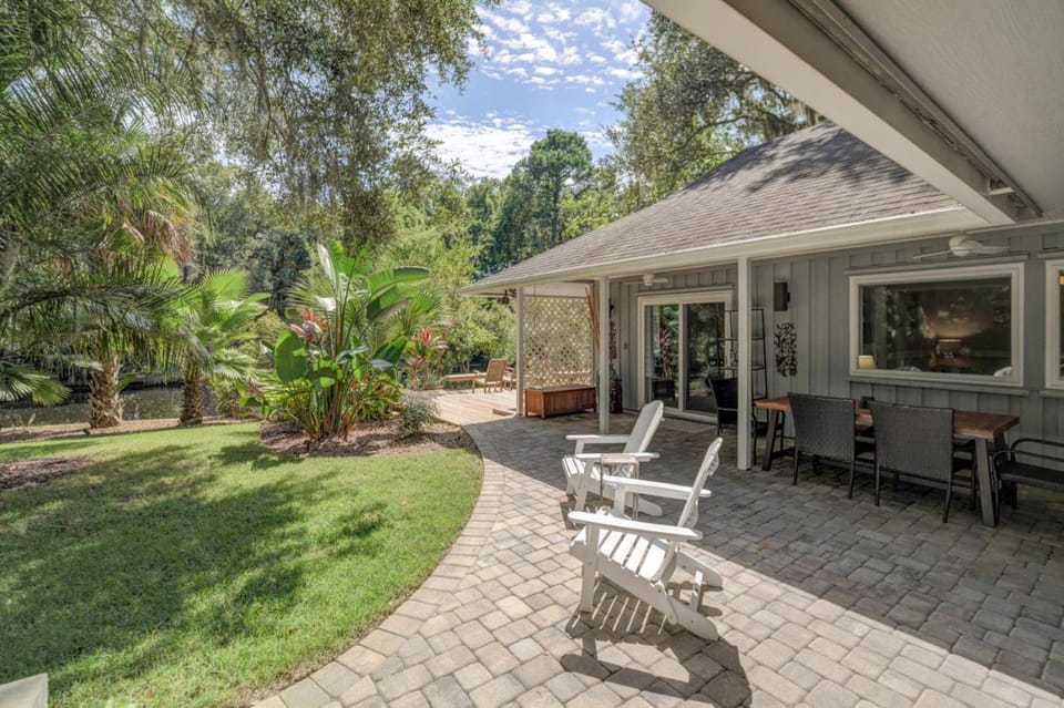 Patio, Garden, Seating area