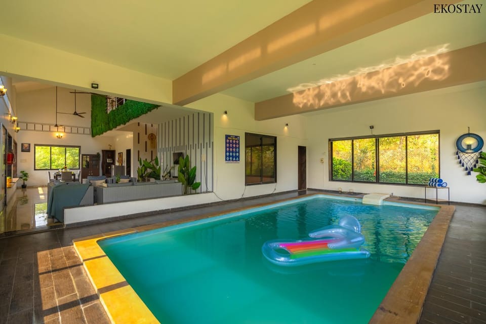 Pool view, Swimming pool