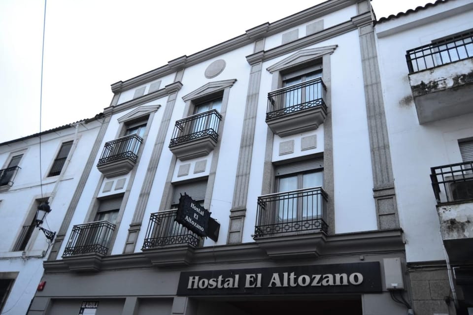 Property building, Facade/entrance, Lobby or reception