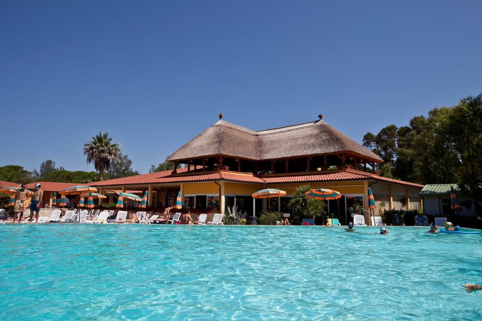 Swimming pool, Swimming pool