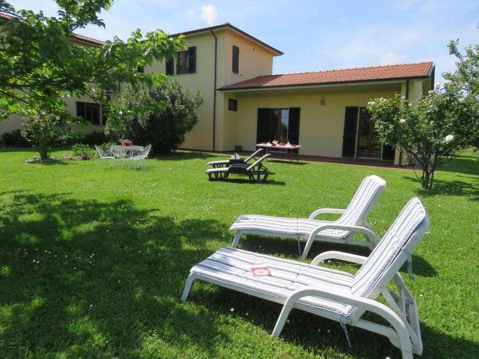 Property building, Garden