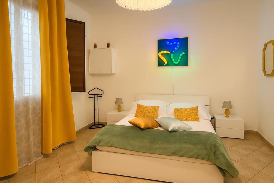 Decorative detail, Bedroom