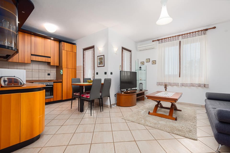 TV and multimedia, Living room, kitchen