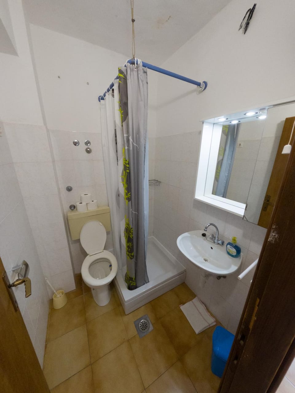 Villa Ivanka Murter ap B sa grijanim bazenom i besplatnim parkingom Apartment in Murter