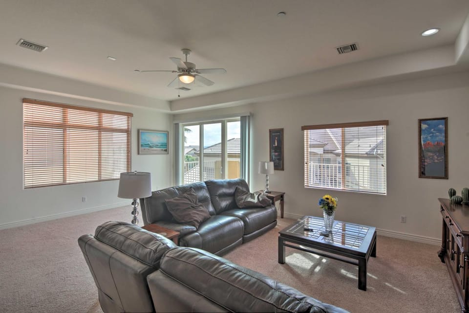 Desert Condo w/ Pool ~ 3 Miles to Colorado River! House in Bullhead City