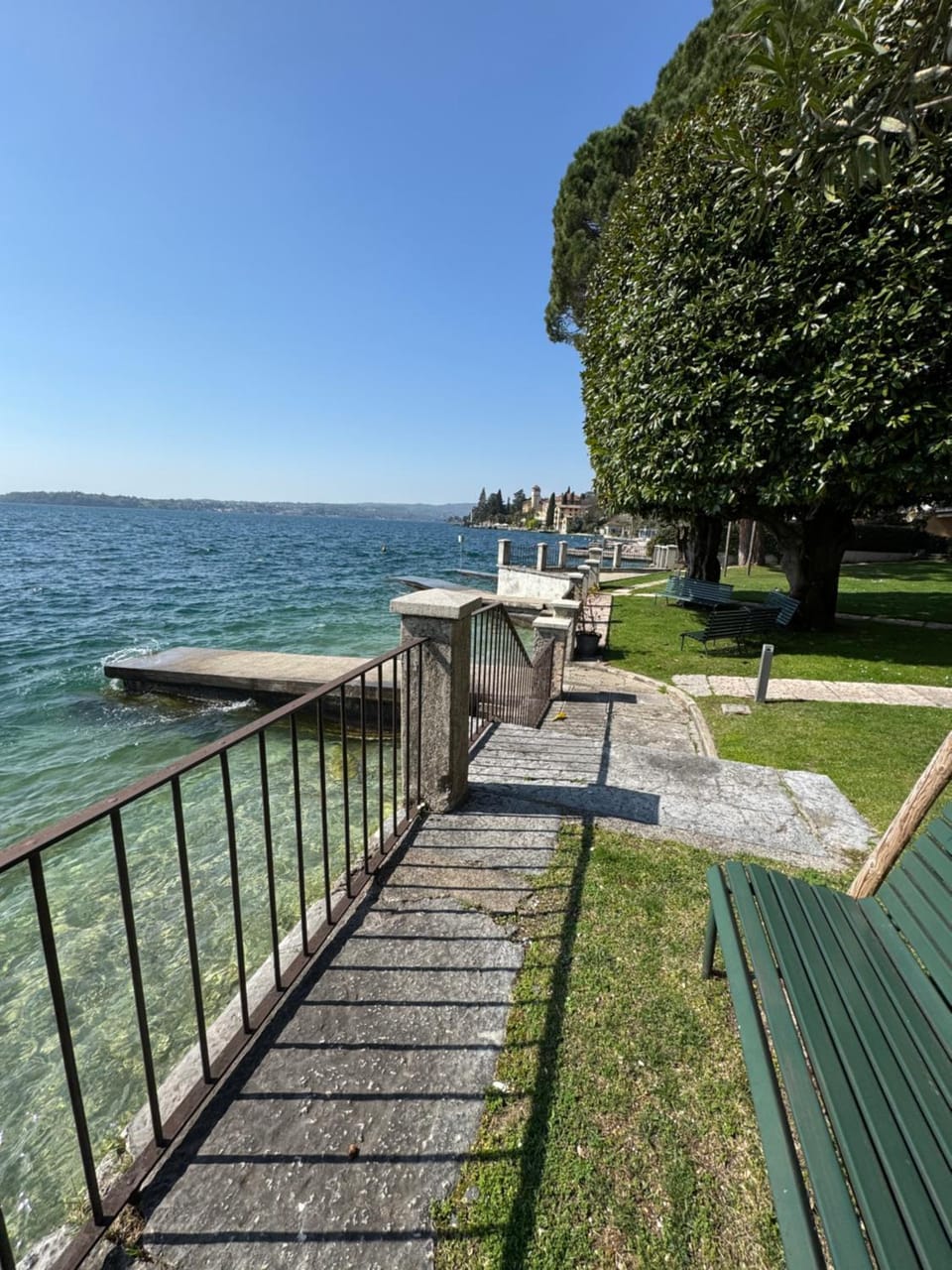 Bethel House Apartment hotel in Lake Garda